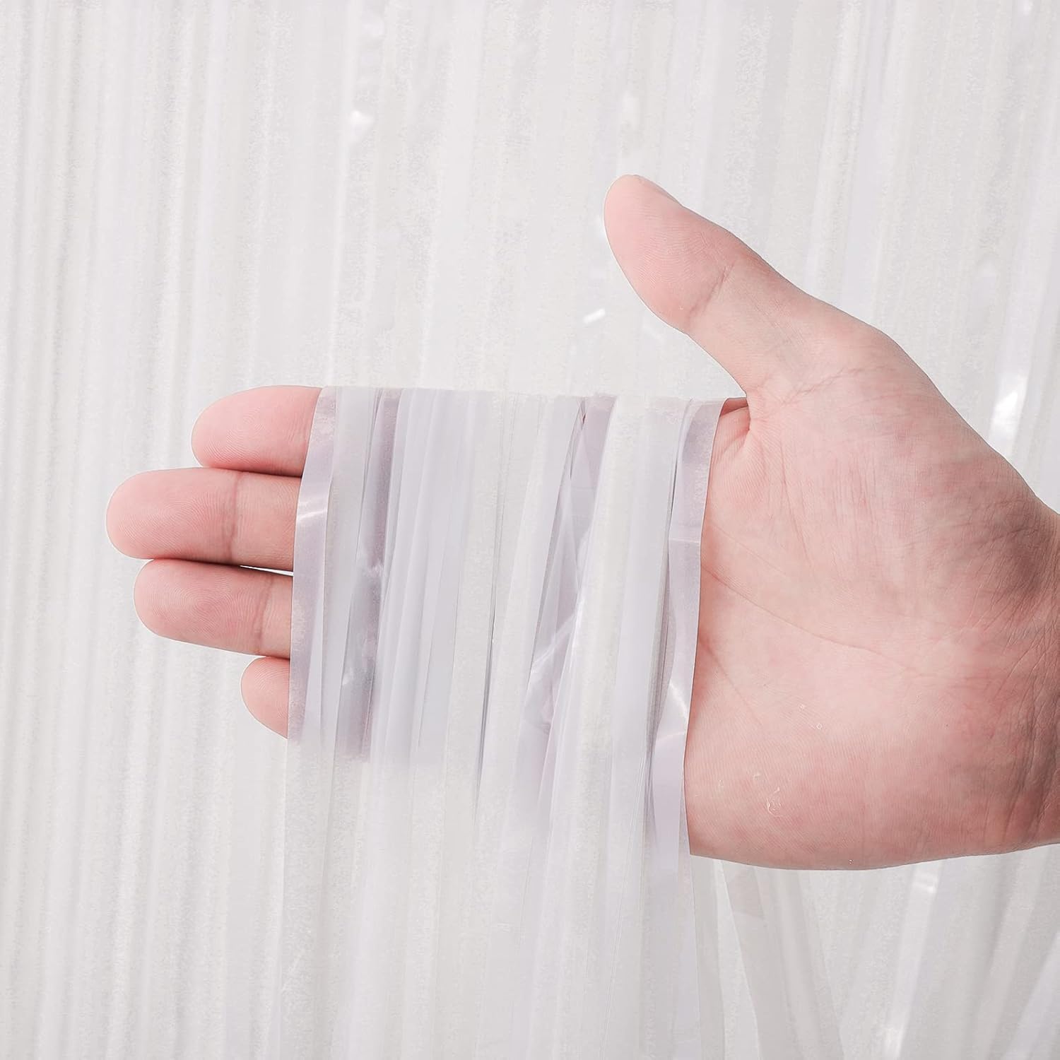 Thumbnail 1 de Voircoloria 3 Pack White Foil Fringe Backdrop Curtains (3.3x8.2 ft)