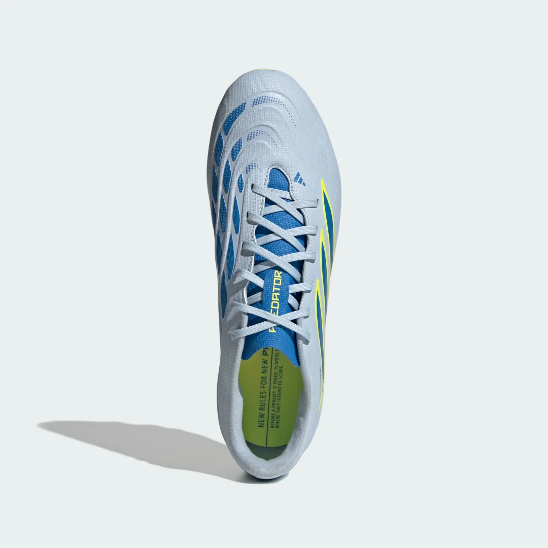 Detalle de Bota de fútbol Predator Club para césped natural seco y multisuperficie – Adidas