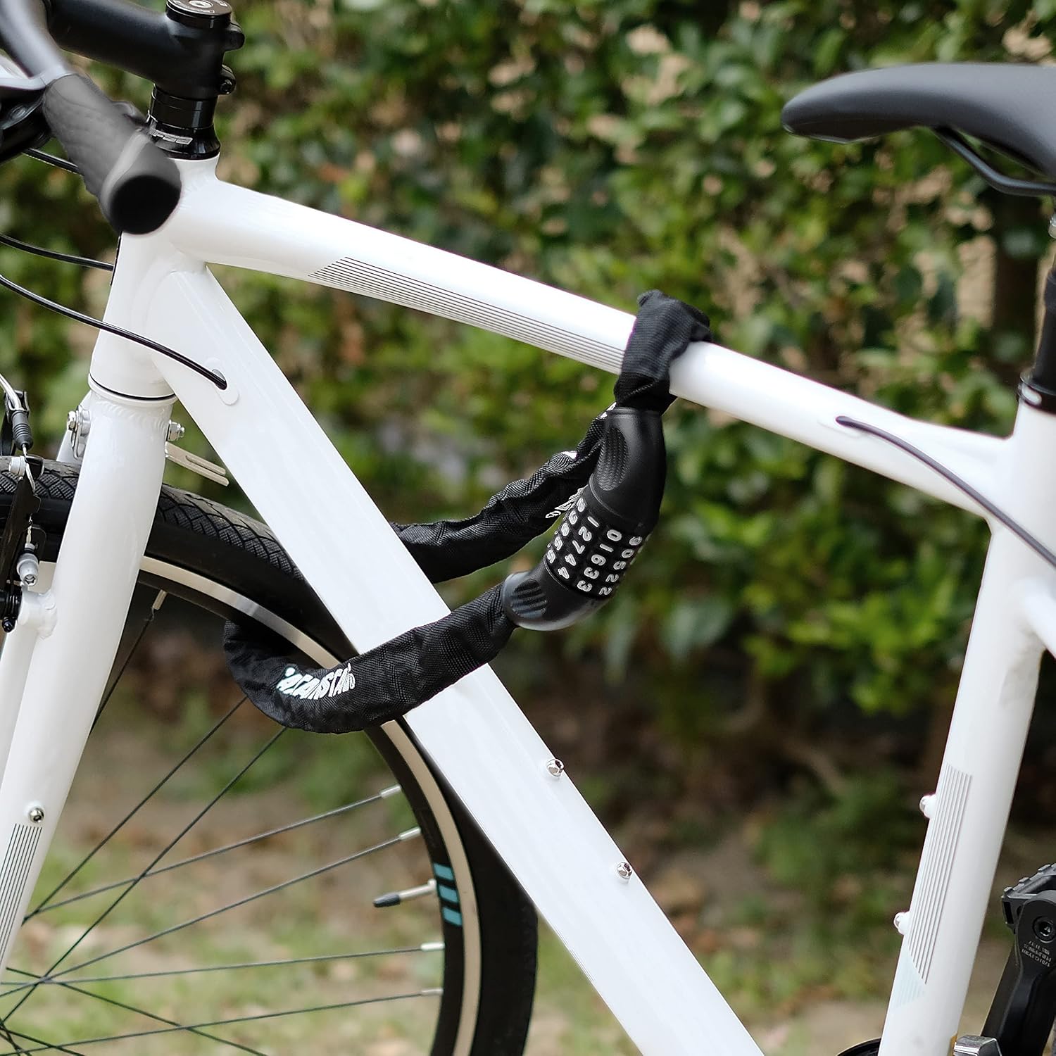 Thumbnail 5 de キャプテンスタッグ Y-7361 自転車用チェーンロック 5桁ダイヤル式・長さ900mm、布カバー付き