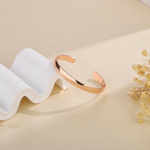 Detalle 2 de BioMag Pure Copper Bracelet: Solid Uncoated Open-Cuff Bangle