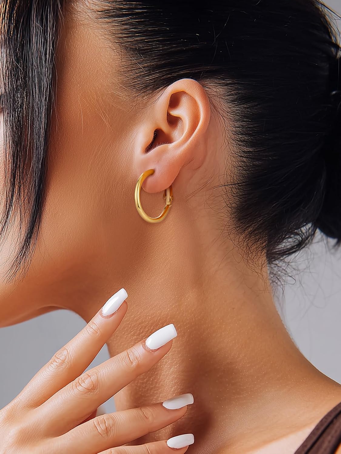 Detalle 2 de GoldChic Aros 40 mm minimalistas