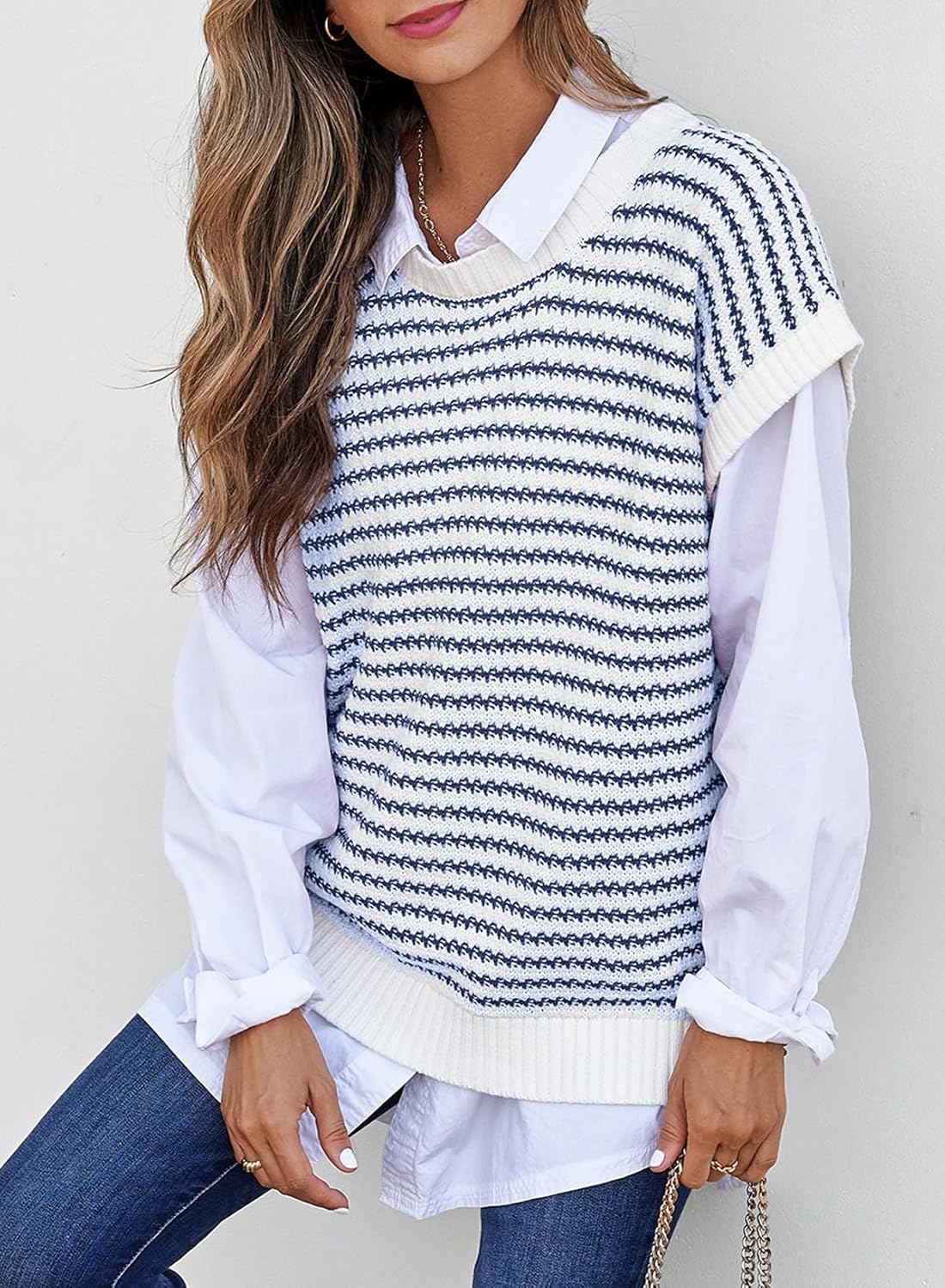 Detalle de EVALESS Women's Striped Knit Vest: Lightweight, Breathable Comfort for Summer Styling