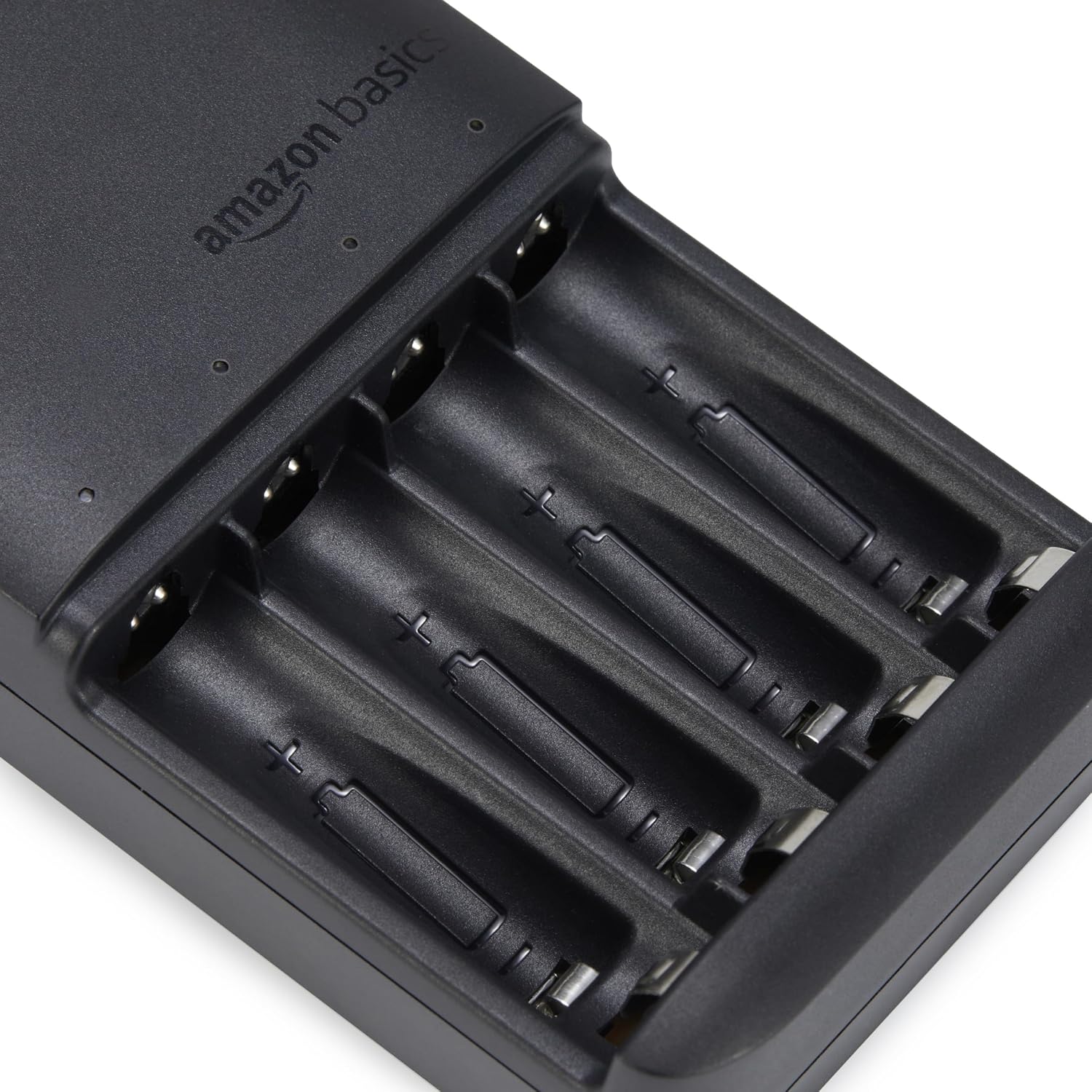 Detalle de Amazon Basics Chargeur de piles NiMH à 4 emplacements – prise européenne, noir