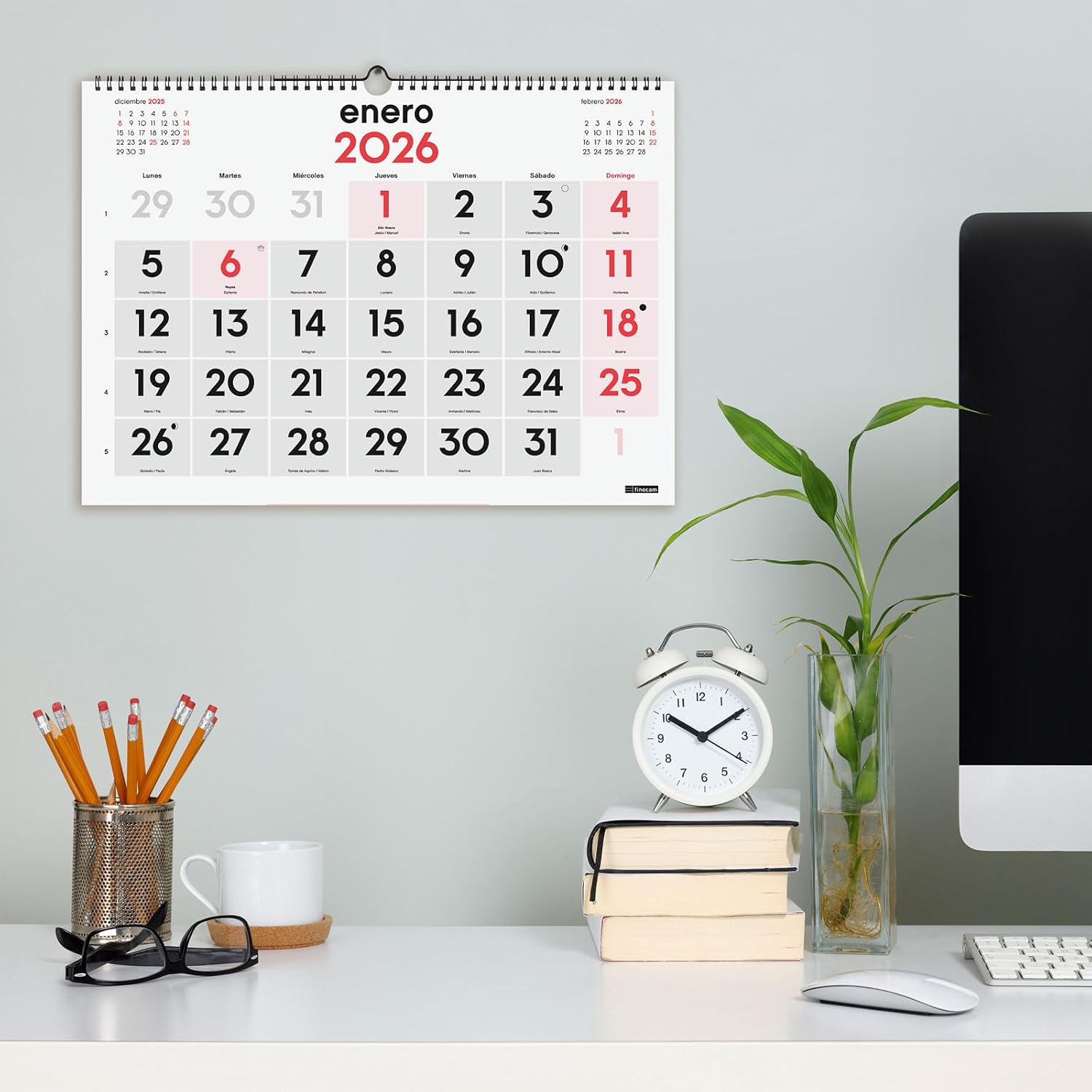 Detalle 2 de Finocam Calendario de Pared Números Grandes 2026