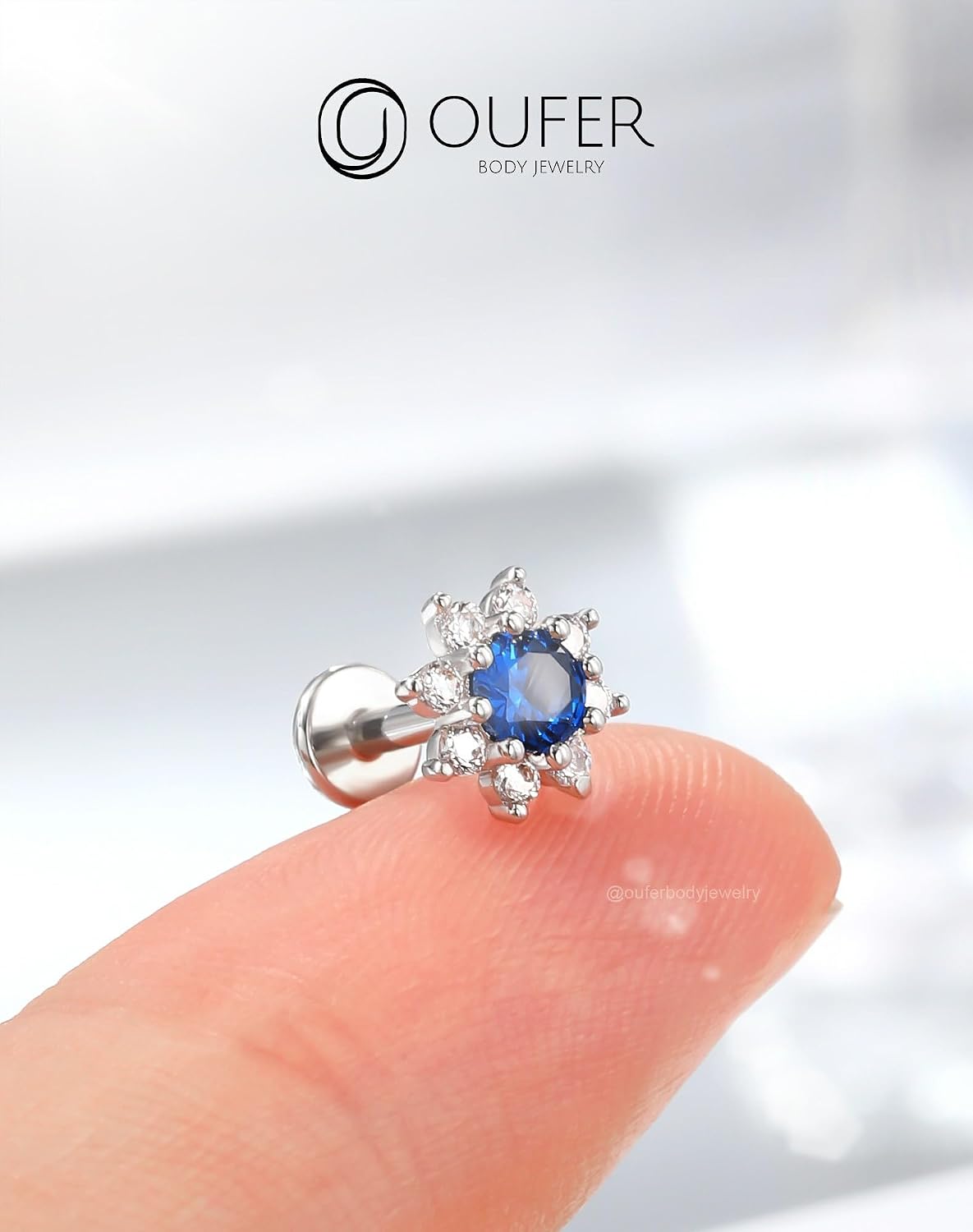 Detalle 2 de OUFER 16G Helix piercing 316L CZ Blu