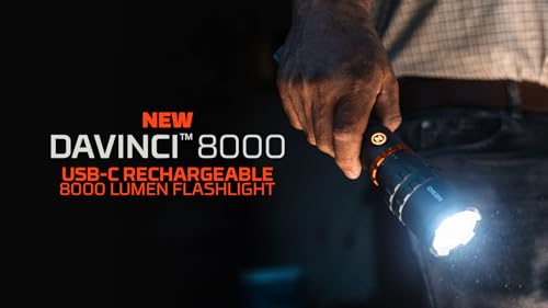 Detalle de NEBO Davinci 8000: linterna recargable de alta intensidad para camping y senderismo