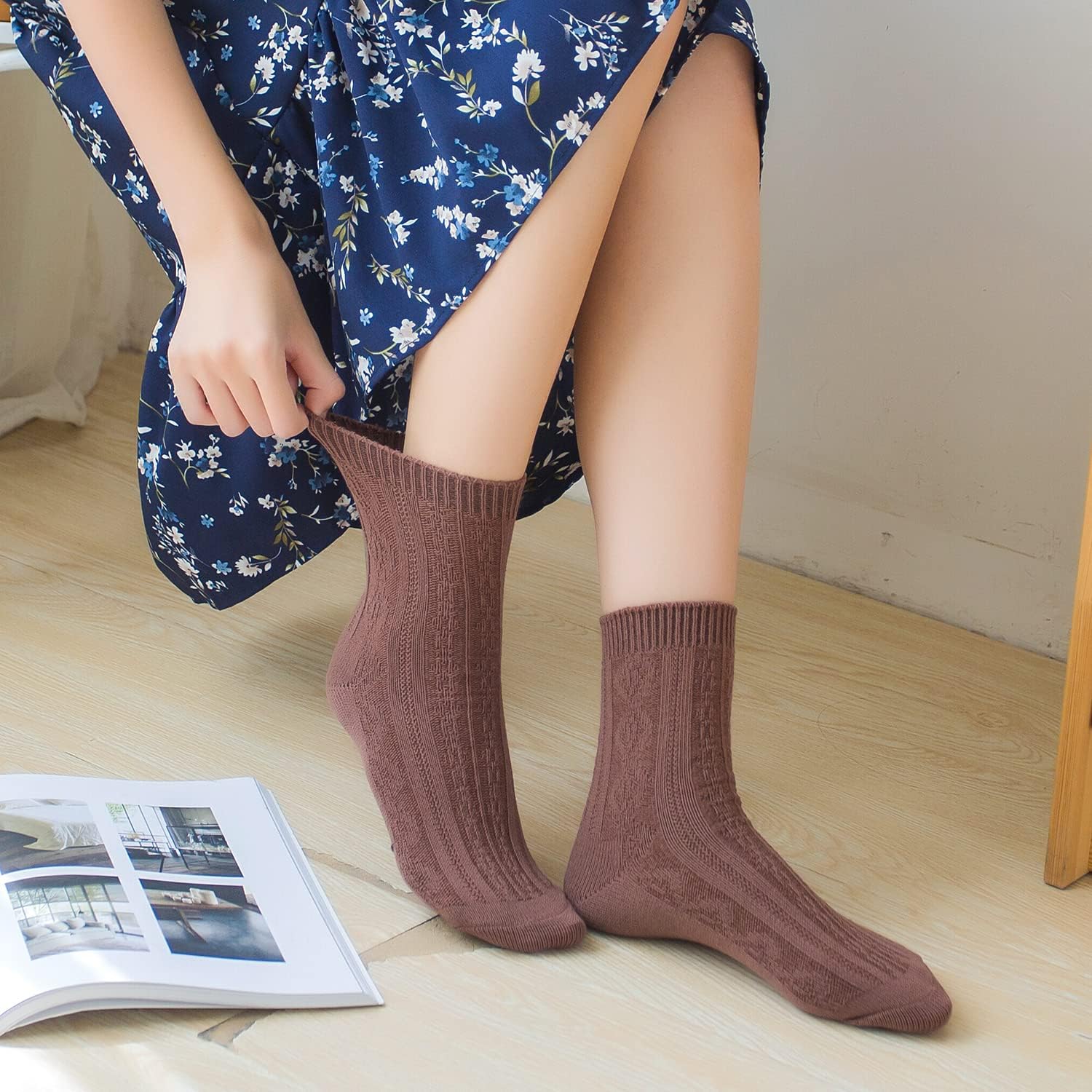 Detalle 2 de Mcool Mary Women's Crew Socks, 6-Pack
