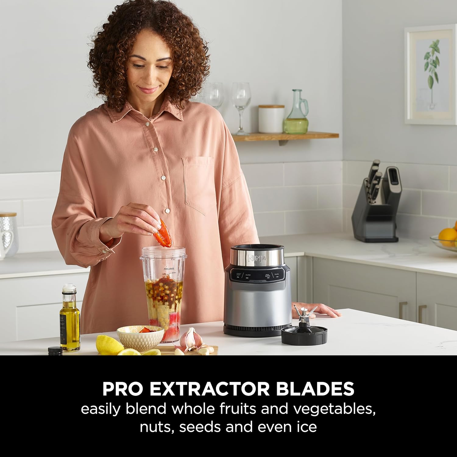 Detalle de Ninja BN500UK 700ml 1000W blender