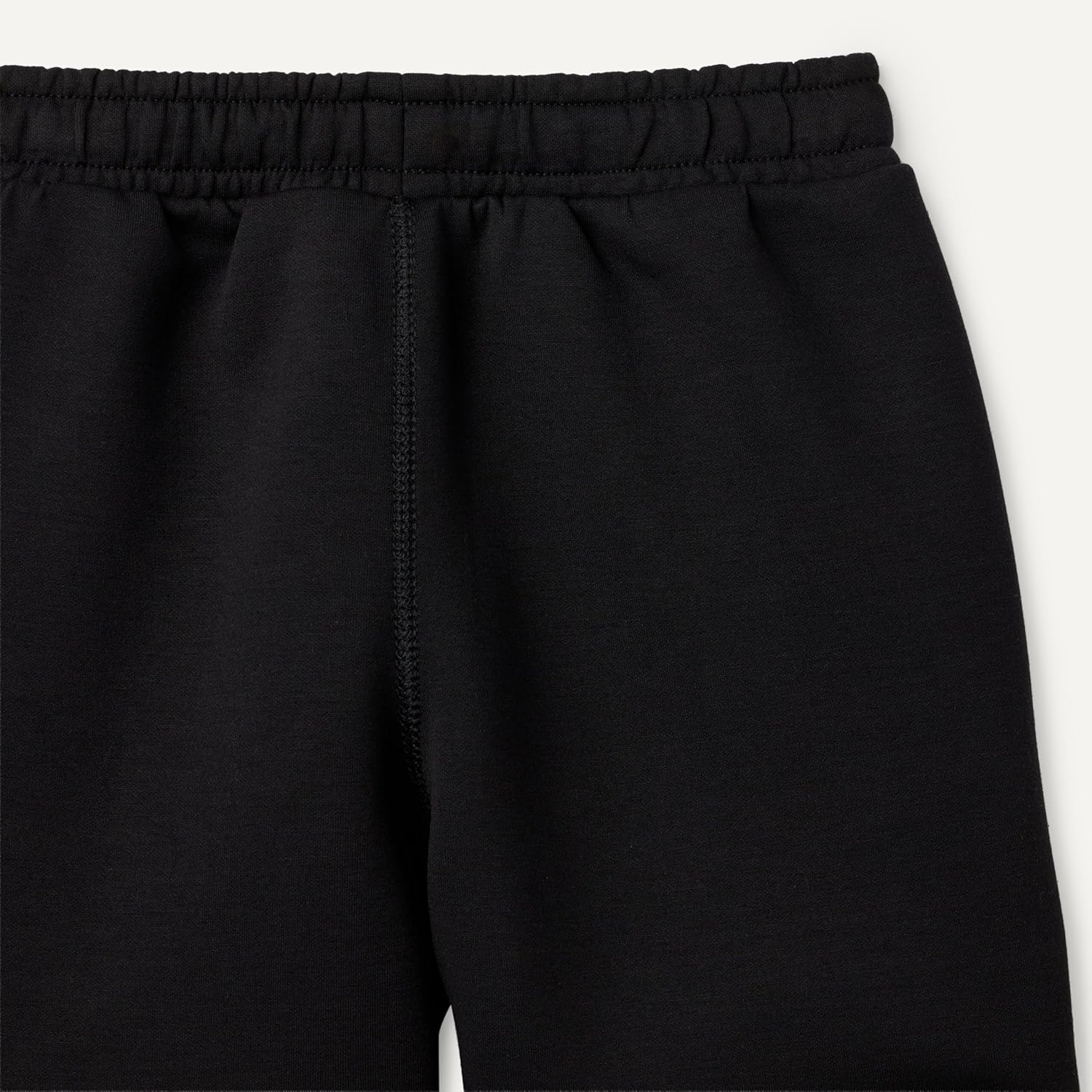 Thumbnail 4 de Amazon Essentials Boys' Athletic Regular Fit Workout Shorts with Pockets