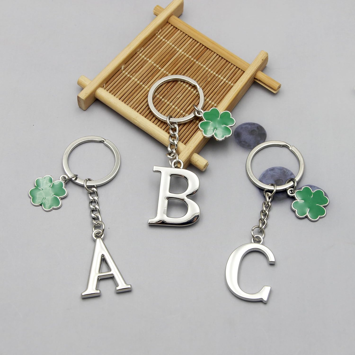 Thumbnail 3 de Porte-clés lettre initiale YJYJZX avec pendentif en alliage (A-Z 26) – idée cadeau pour amis et proches