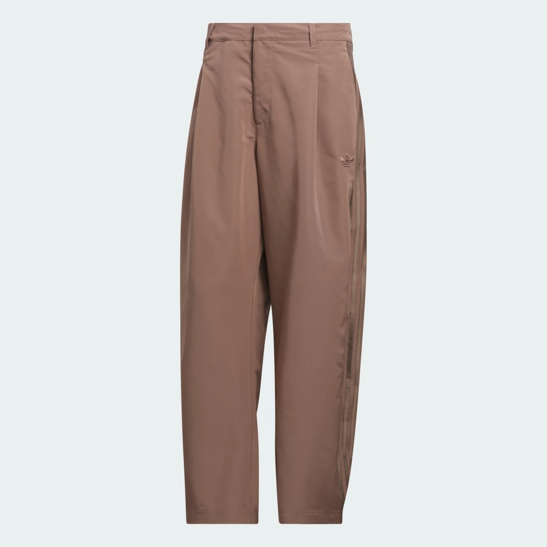 Thumbnail 3 de Pantalón Originals Woven Barrel de Adidas: comodidad y estilo urbano en marrón