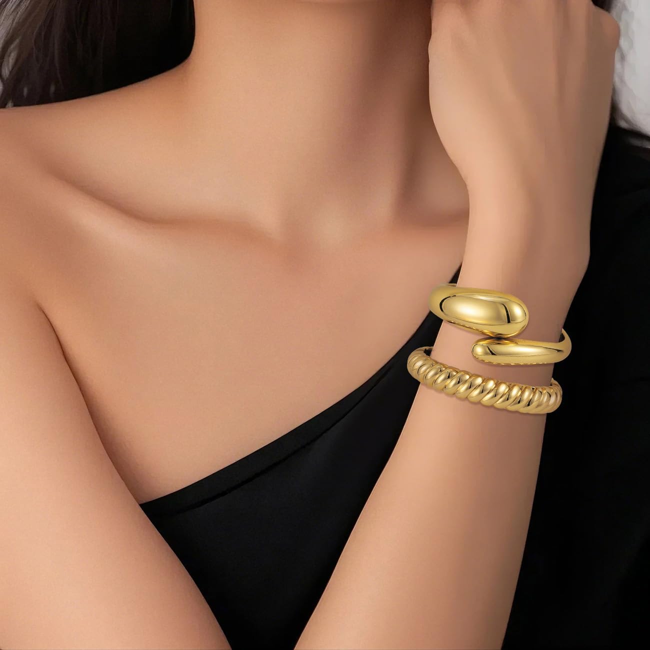 Thumbnail 1 de Emibele Gold Breit Manschette Armband Stack (2er-Set) – 18K vergoldet, offener Armreif mit Teardrop-Scharnier