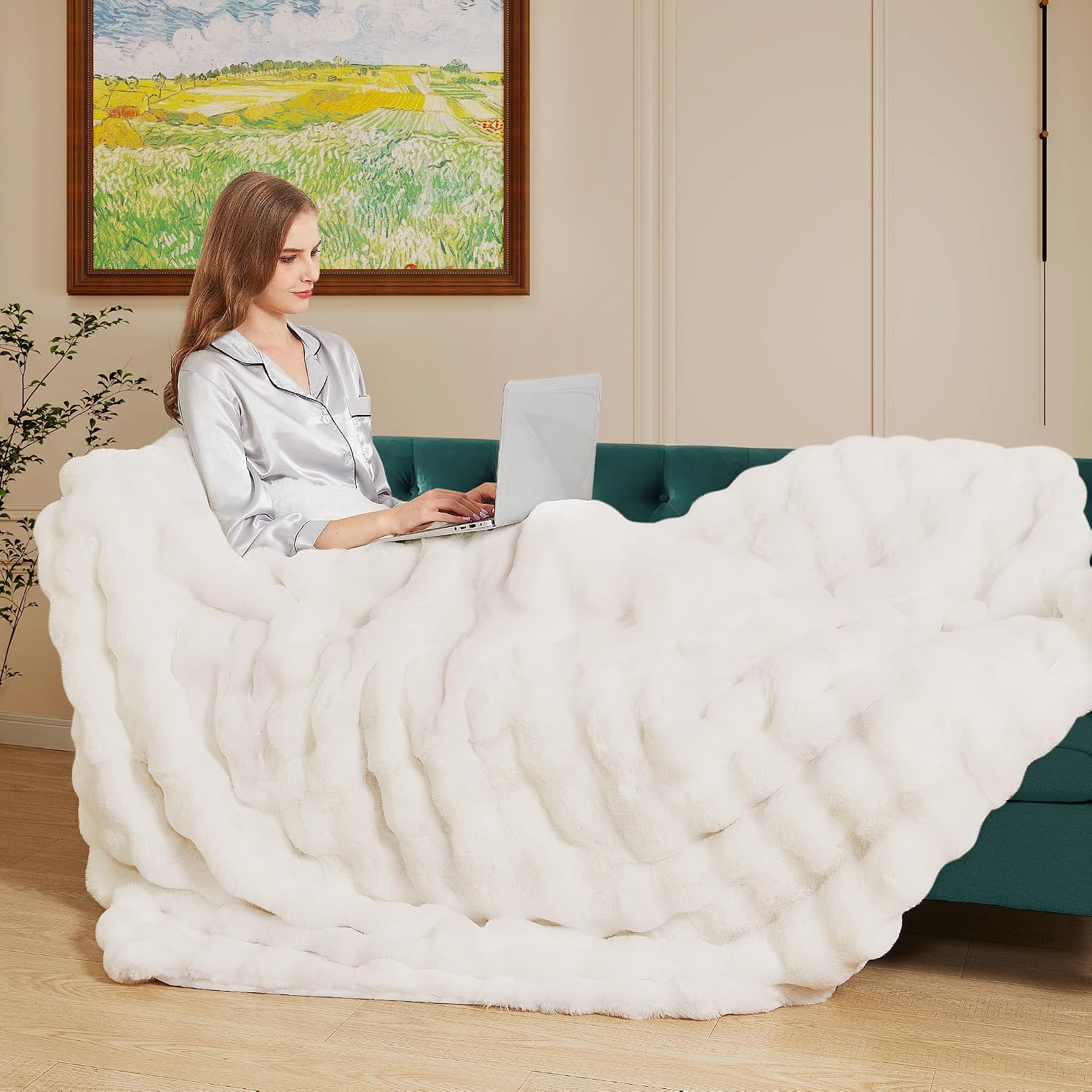 Thumbnail 5 de ORINOVA Light Beige Fuzzy Blanket 1000 GSM
