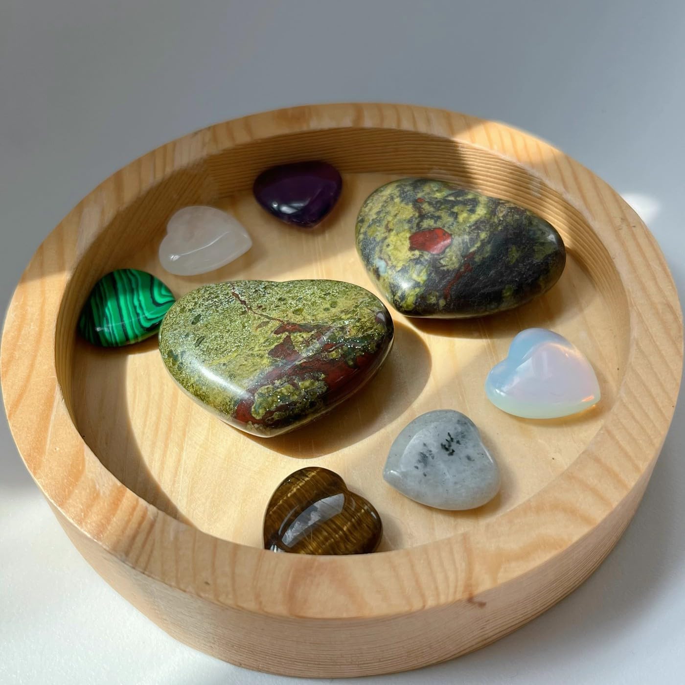 Thumbnail 3 de XIANNVXI Bloodstone Heart Stone 45mm – Natural Palm Massage Crystal