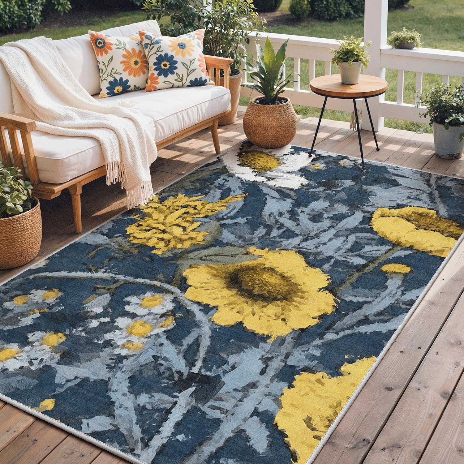 Detalle de GENIMO 5 x 8 Rug: Washable Navy and Yellow Floral Indoor-Outdoor Area Rug