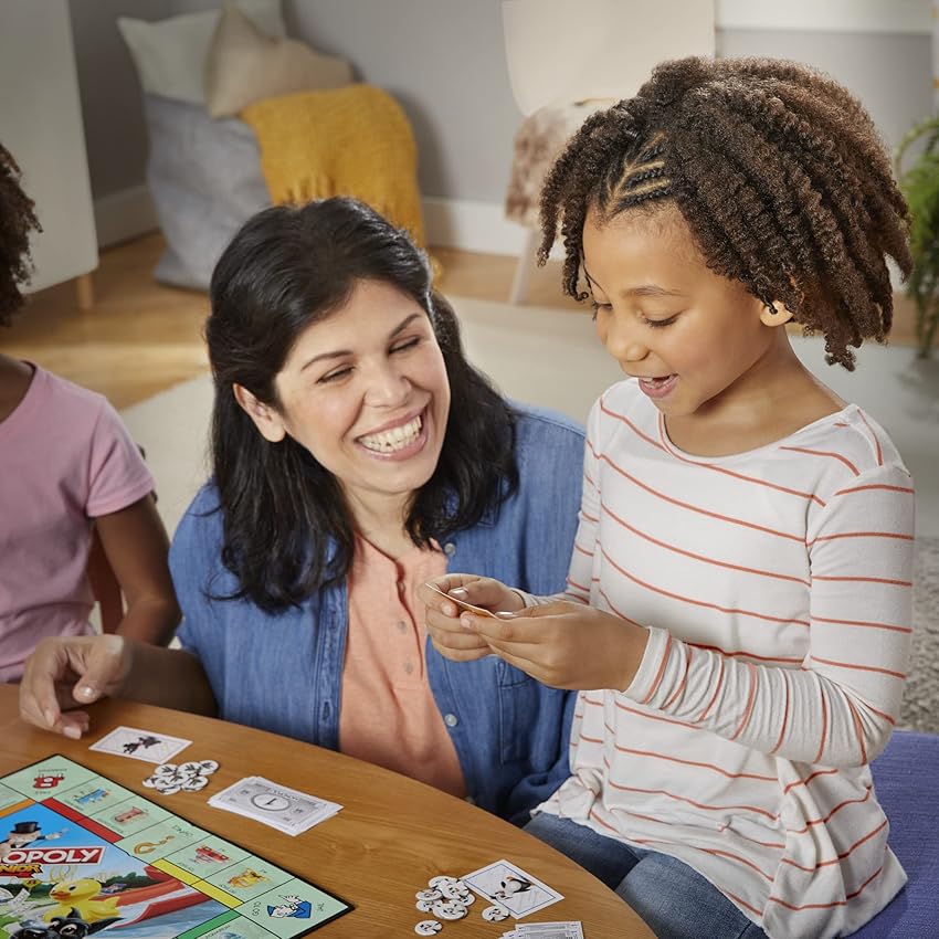 Thumbnail 4 de Hasbro Monopoly Junior juego 2 a 4 jugadores 🧩