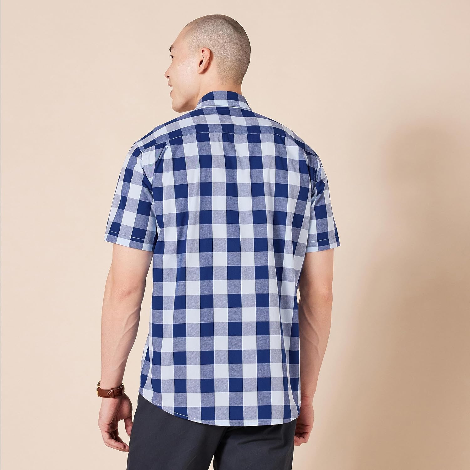 Thumbnail 1 de Amazon Essentials Men’s Regular-Fit Short-Sleeve Poplin Shirt