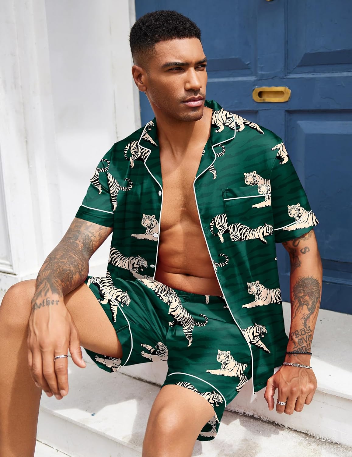 Thumbnail 2 de Ekouaer Men's Silk Satin Pyjama Set, Short-Sleeve Button-Up Shirt and Shorts