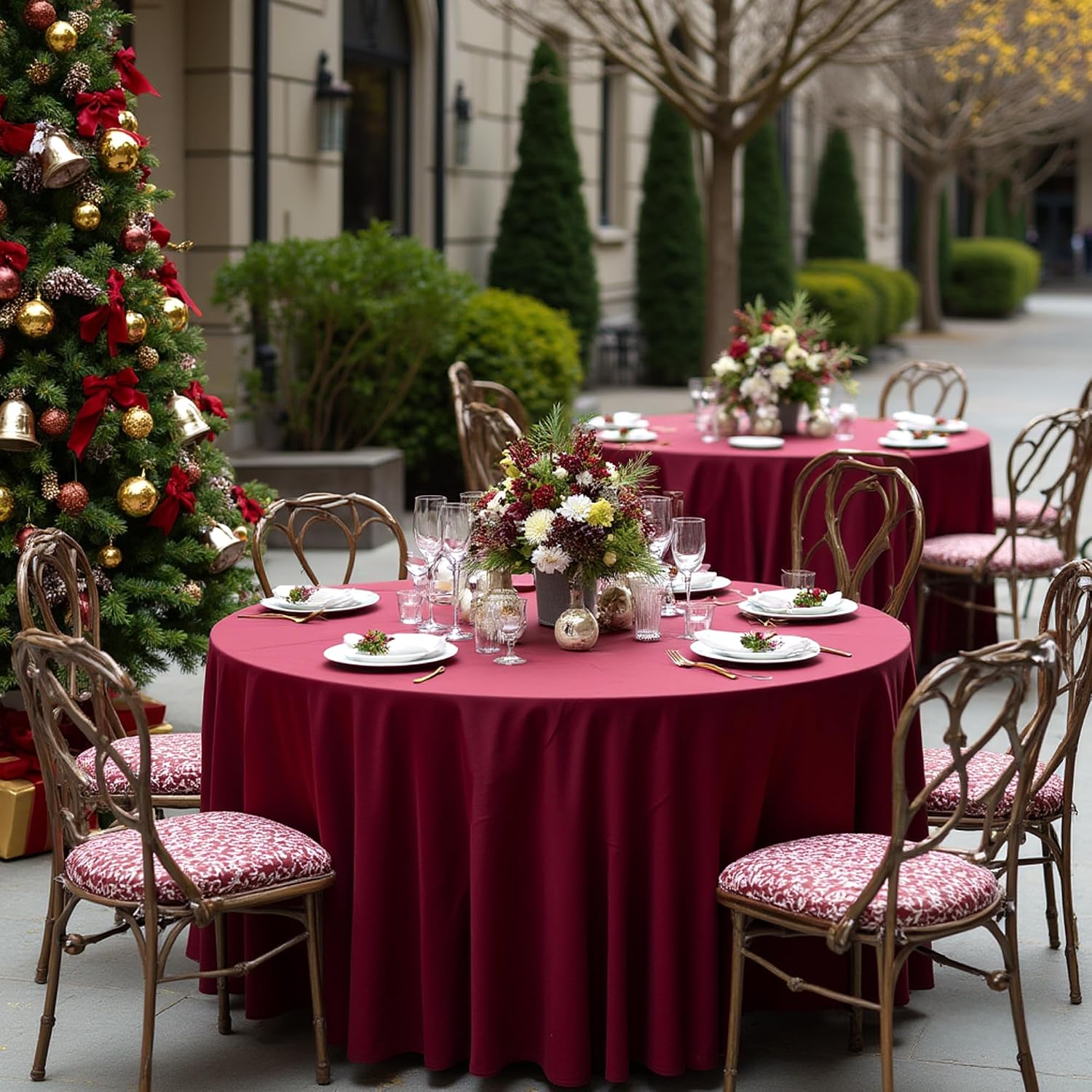 Detalle 2 de Sancua 108-Inch Round Burgundy Polyester Tablecloths (Pack of 6)