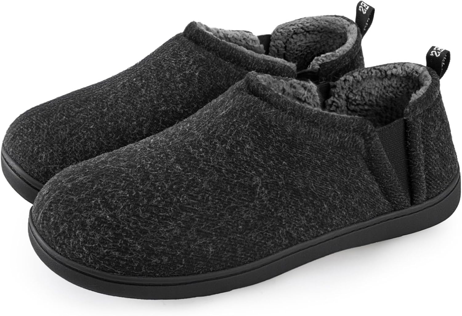 Detalle de Snug Leaves Men’s Faux Wool Slippers