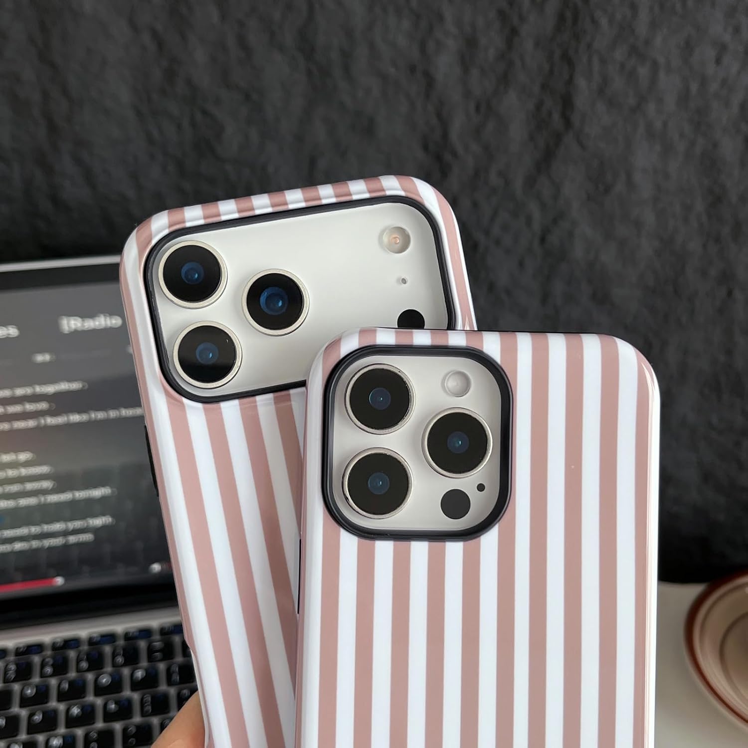 Thumbnail 3 de Longlayss iPhone 17 Pro Max Case — Cute Striped Shockproof Slim TPU & Hard PC Cover (Light Brown)