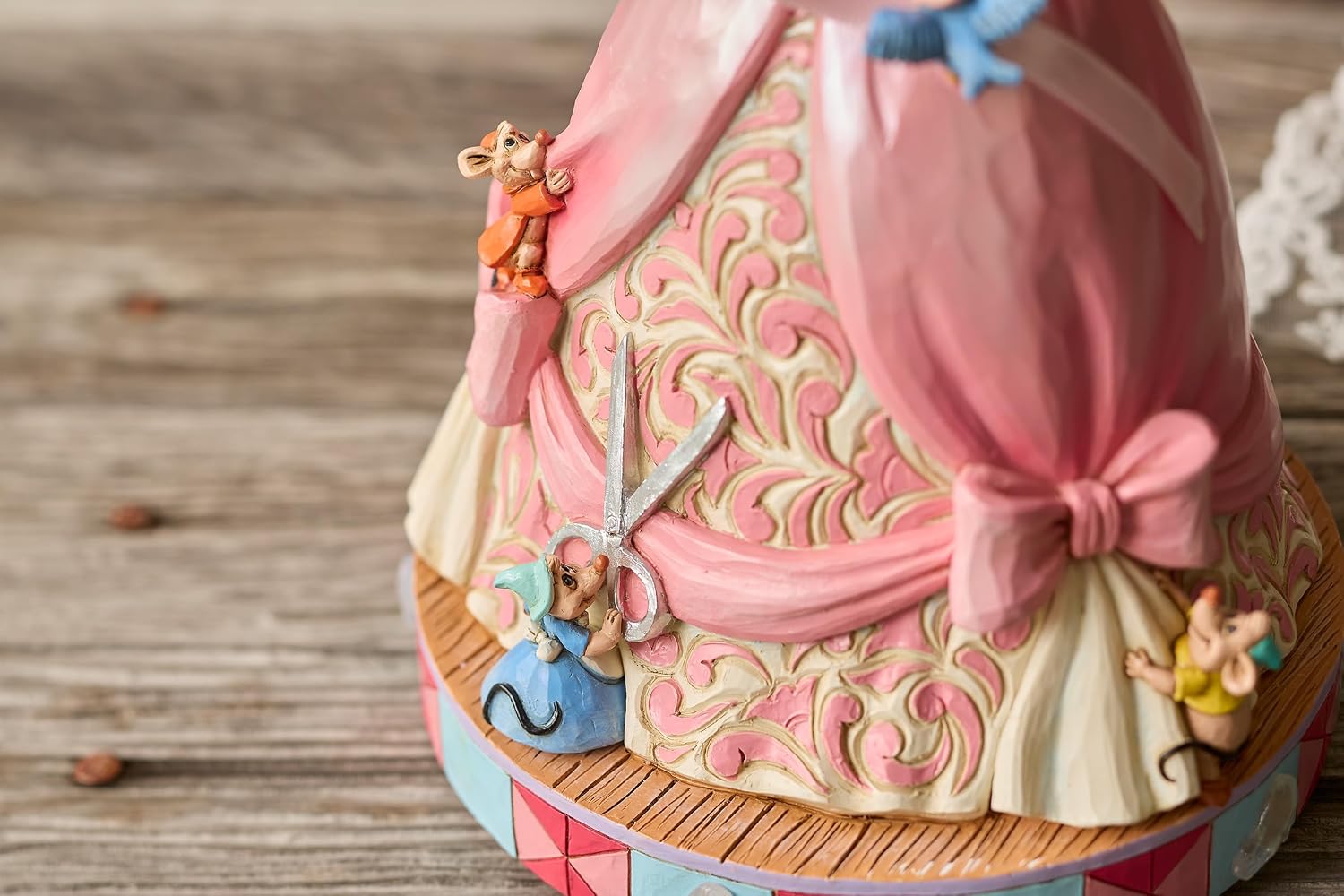 Thumbnail 6 de Disney Traditions Cinderella Pink Dress Musical Figurine by Jim Shore