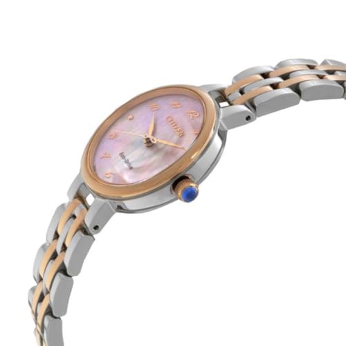 Detalle de Citizen Large EM0996-84Y: reloj de cuarzo analógico