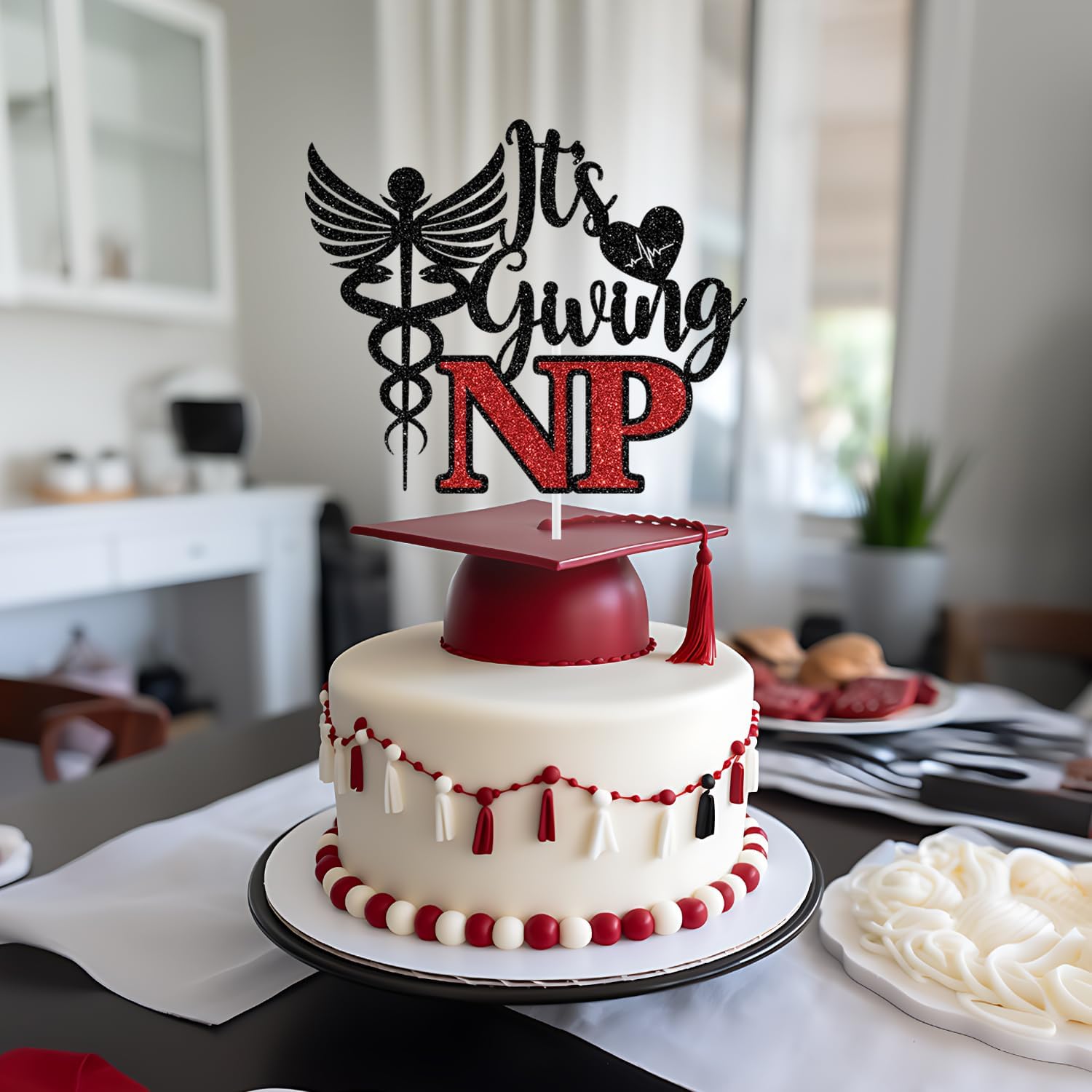 Detalle 2 de It's Giving NP Cake Topper, 5.4 x 5.6 inches