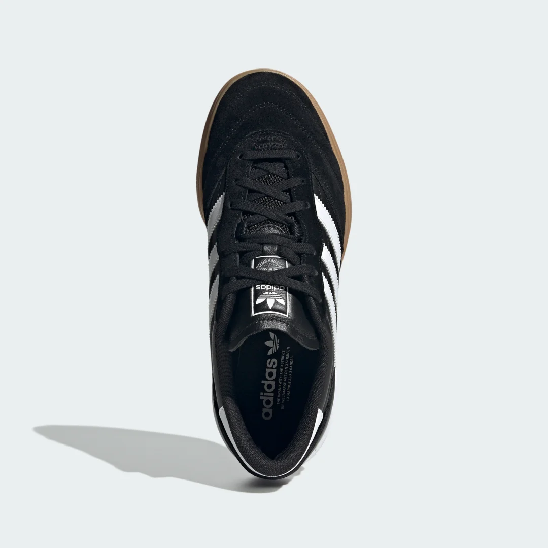 Detalle 2 de Zapatilla Predator Mundial de Adidas — negro, para rendimiento y estilo urbano