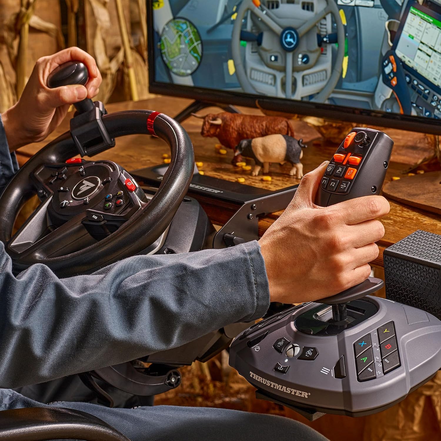 Detalle de Thrustmaster SimTask FarmStick : joystick multifonction pour l’agriculture sur Xbox et PC