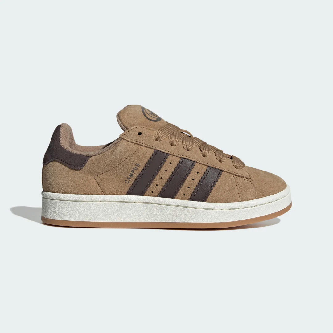 Detalle de Adidas Campus 00s: zapatilla clásica en color Marrón
