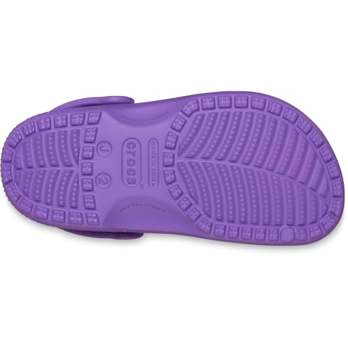 Detalle de Crocs Classic Clog Kids, Purple, UK 13 – Lightweight Croslite with heel strap