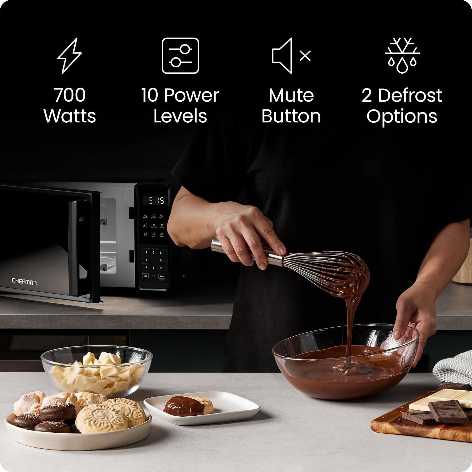 Detalle 2 de Chefman Microwave 0.7 Cu. Ft. ⚡