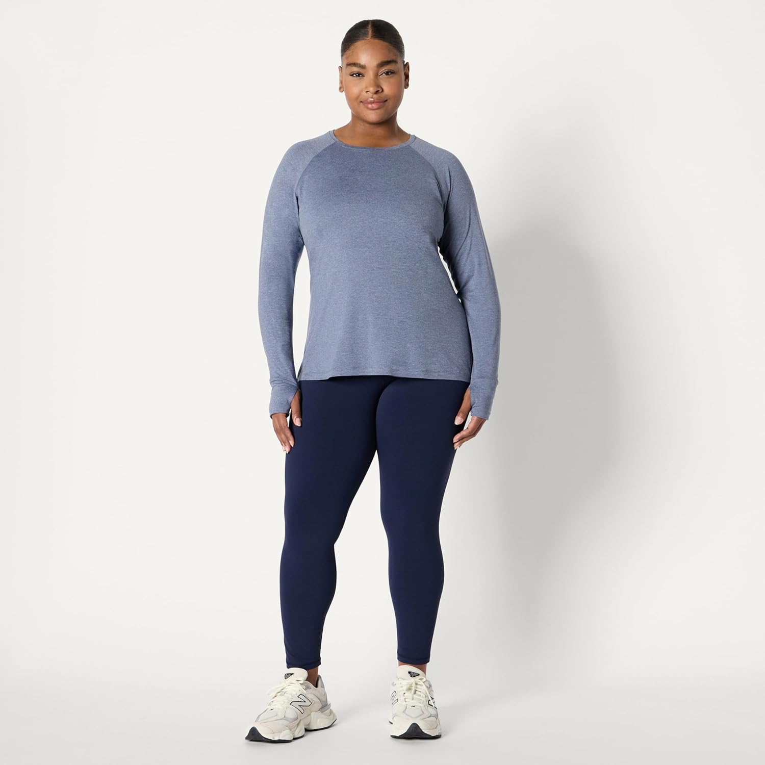 Thumbnail 6 de Amazon Essentials Women’s Soft Performance Lightweight Stretch Long-Sleeve Workout Top