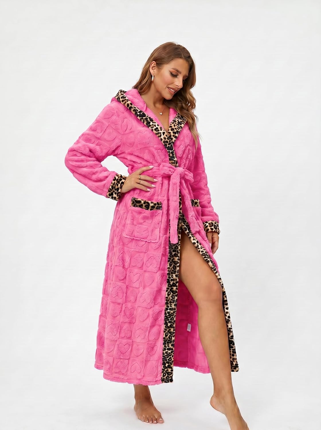 Detalle de RONGTAI Womens Soft Fuzzy Fleece Leopard Bathrobe with Pockets & Belt