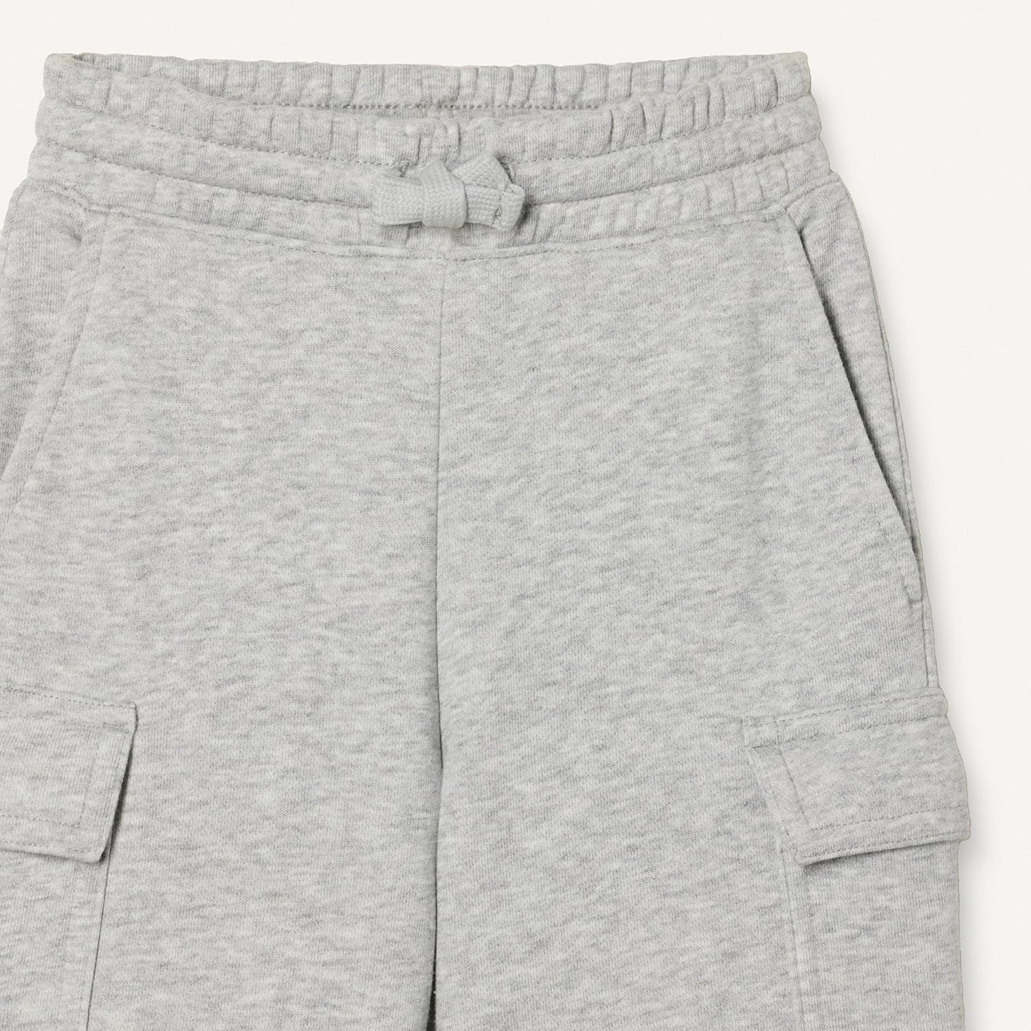 Thumbnail 2 de Amazon Essentials Boys’ Terry Cargo Sweat Shorts