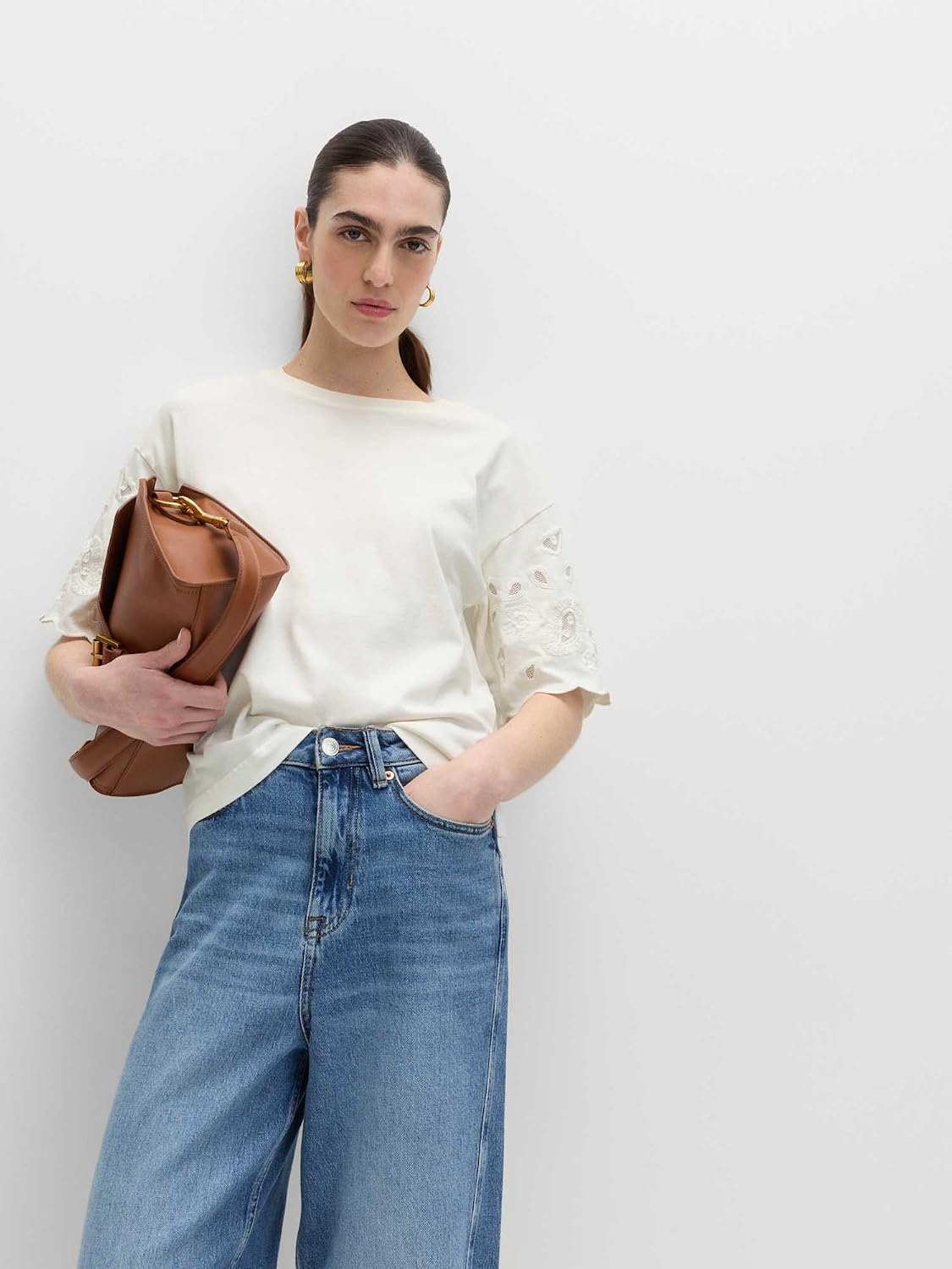 Detalle 2 de Marks & Spencer geborduurd T-shirt voor dames, boxy pasvorm in puur katoen