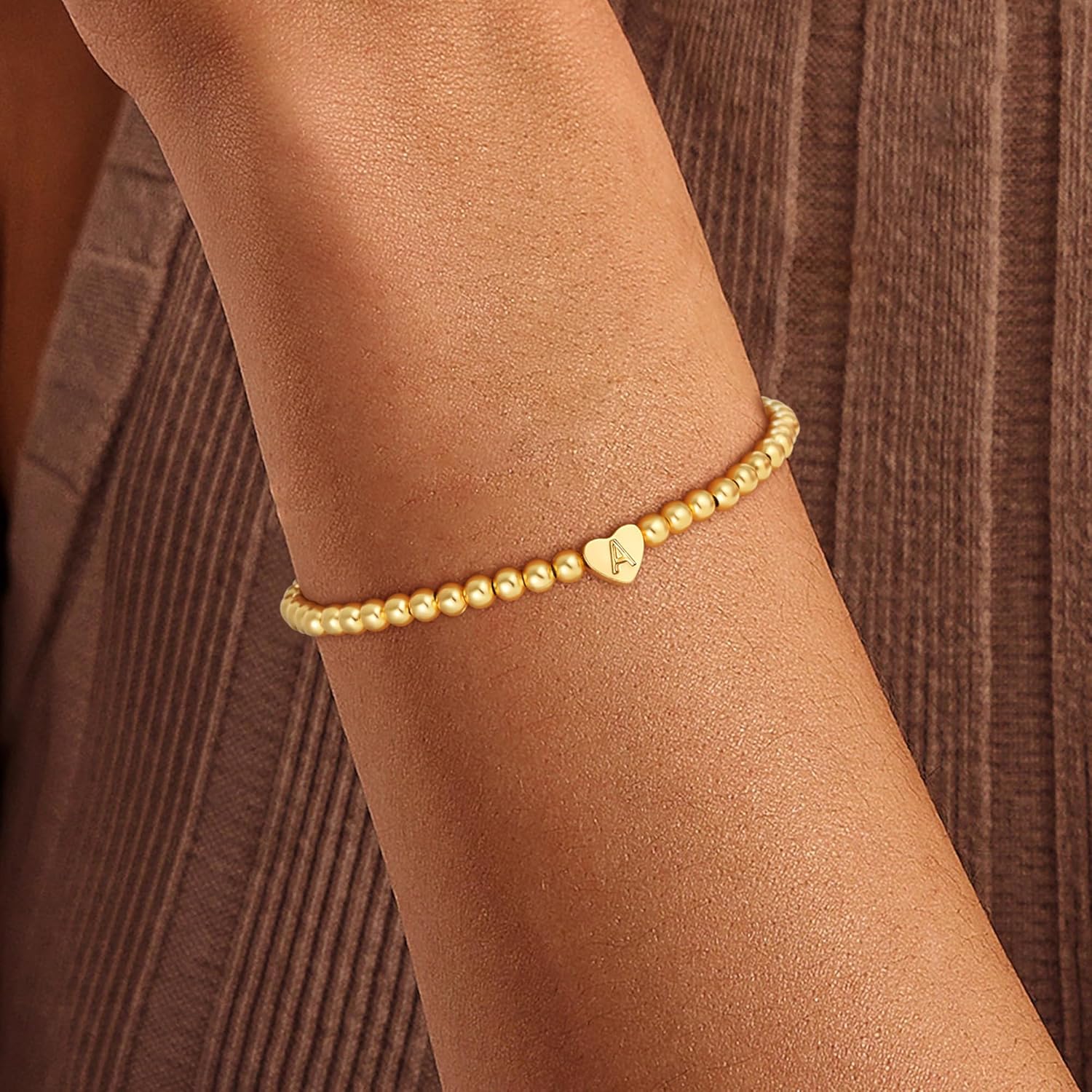 Thumbnail 1 de SLOONG Herz-Armband mit Buchstaben-Monogramm (vergoldet, 18K) – personalisierbare Armkette für Damen & Mädchen