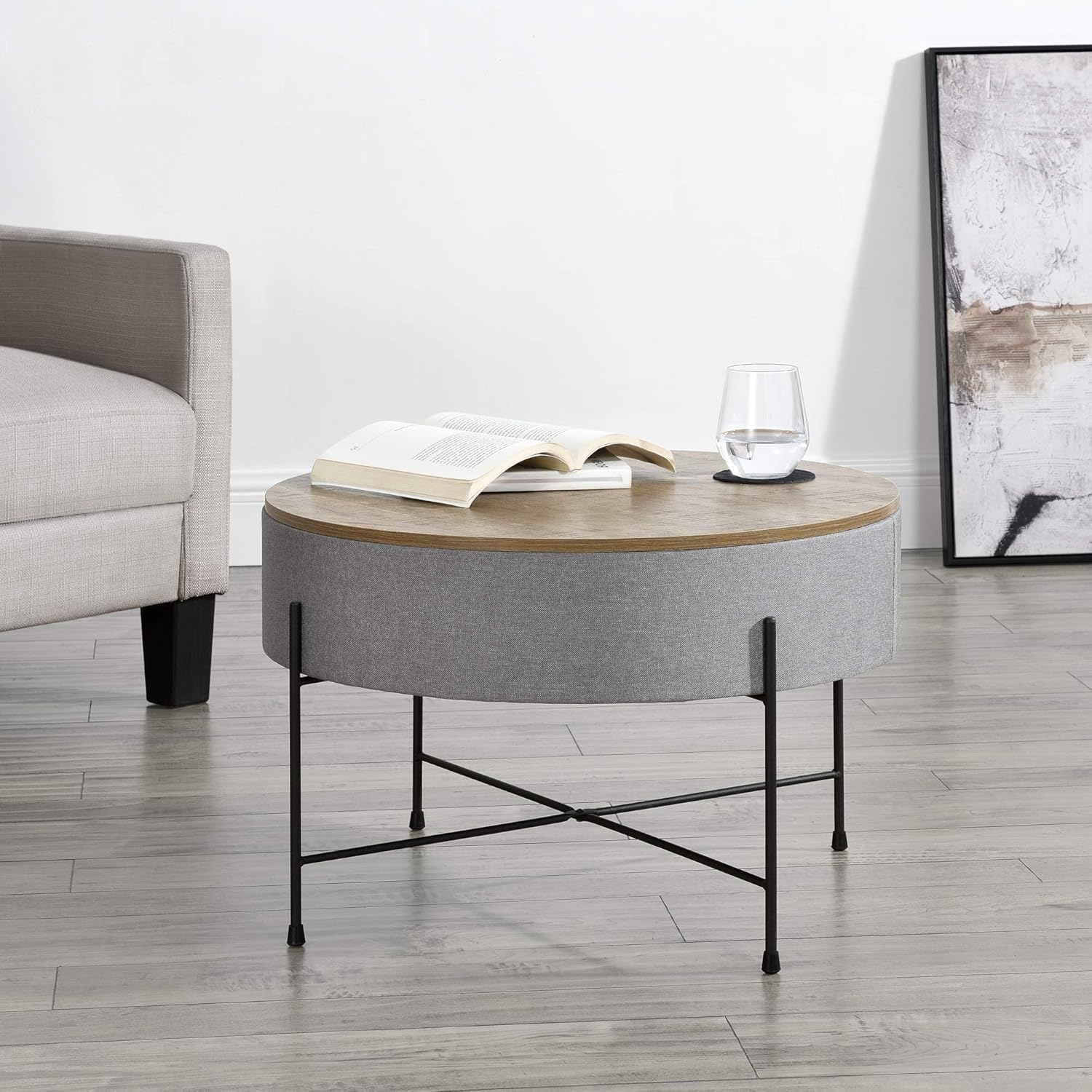 Detalle de Tavolino Contenitore con Piano Rotondo Rimovibile in Noce/Grigio – design moderno con scomparto