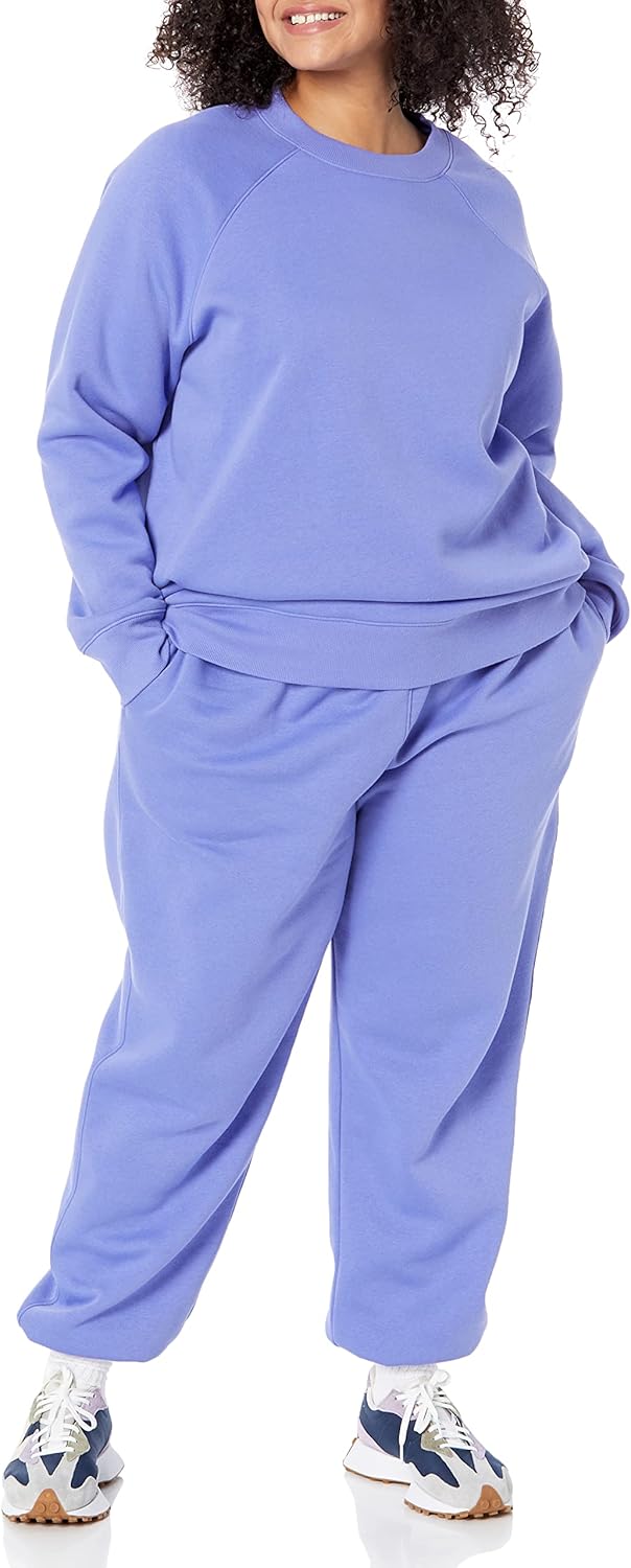 Thumbnail 6 de Amazon Essentials Women’s Relaxed-Fit Crew Neck Pullover Sweatshirt (Plus Size)