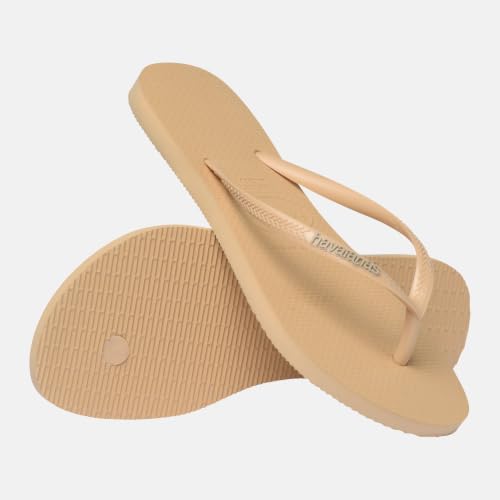 Detalle de Havaianas Slim Logo Pop Up: chanclas con logo en contraste para mujer
