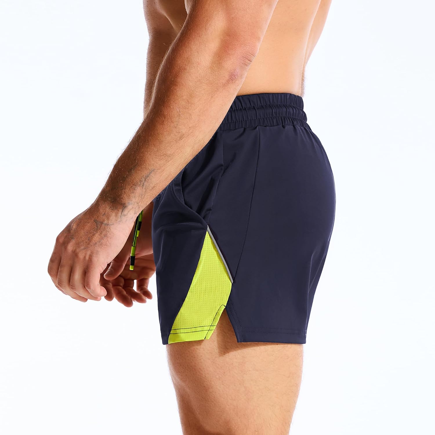 Detalle 2 de BROKIG LightArmor Gym Running Shorts for Men with Zip Pockets
