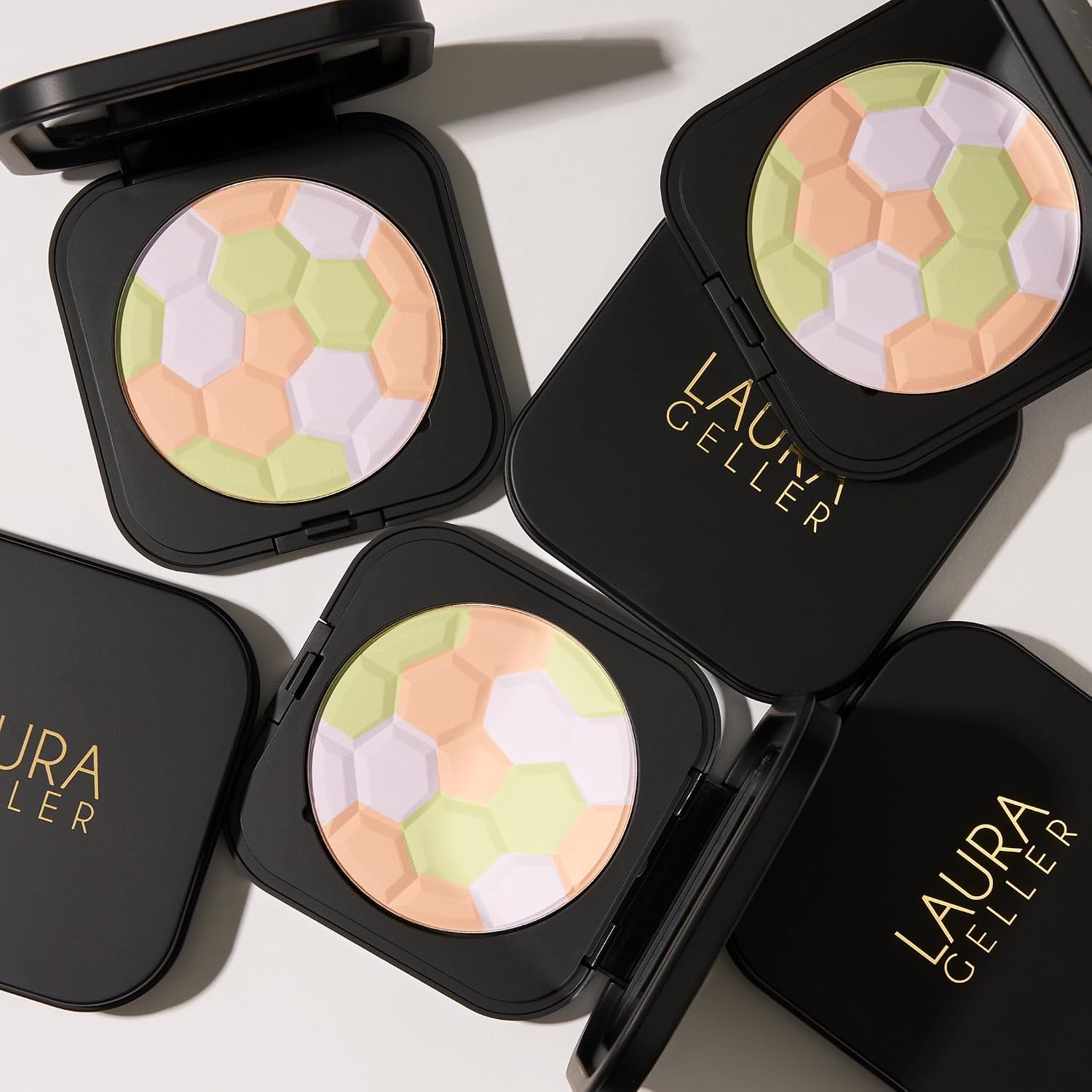 Detalle de Laura Geller New York Filter Finish Pressed Neutralizing Setting Powder (Universal) – Color Correcting for Even Tone