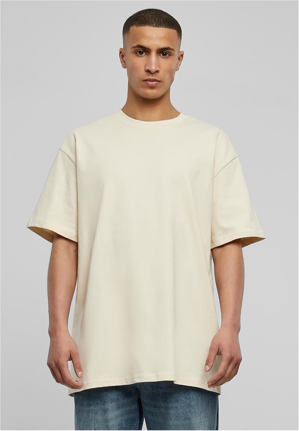Detalle de Urban Classics Herren Oversized Pinstripe Tee : la t-shirt oversize à rayures pour un look urbain