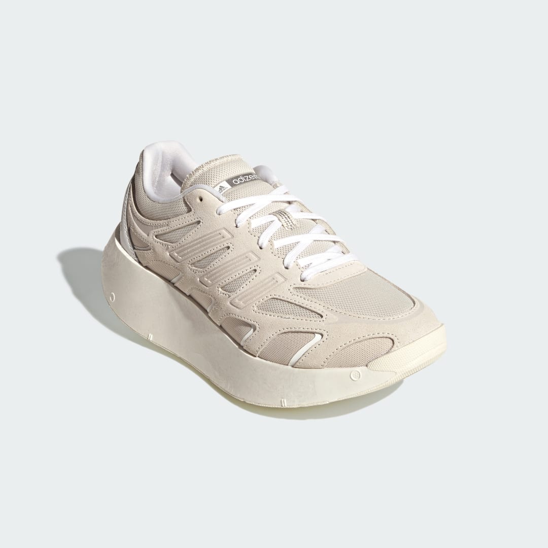 Detalle 2 de Adizero Aruku de Adidas: zapatilla beige para uso diario y paseo ligero