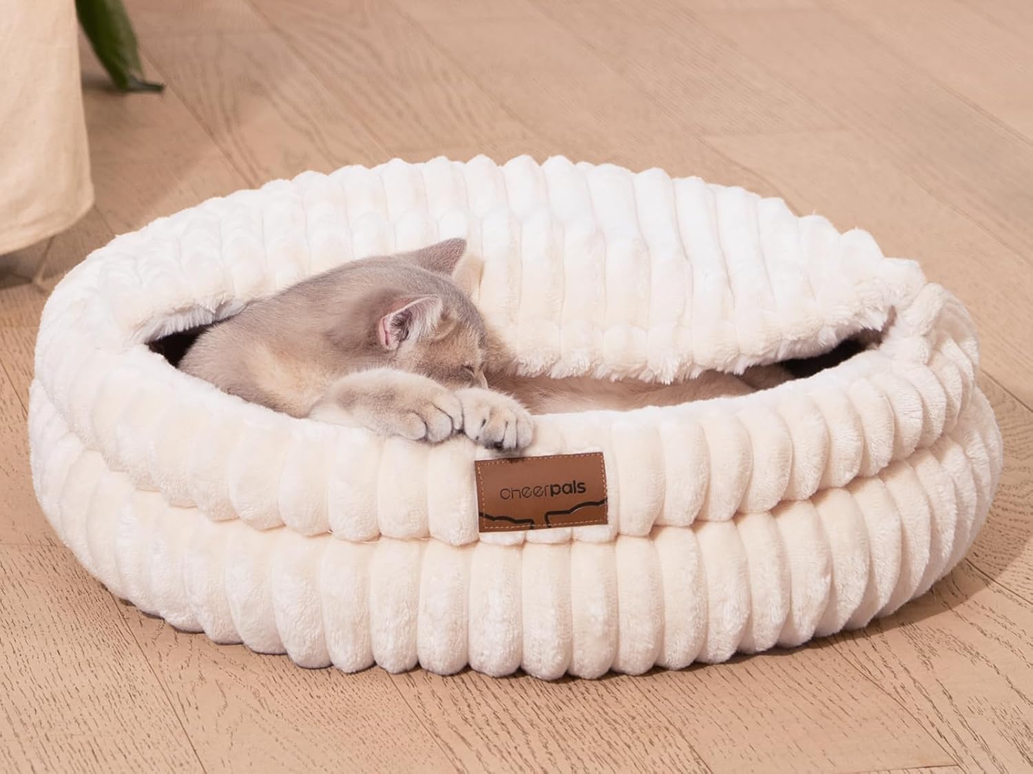 Detalle de CheerPals Cat Bed with Cover 50 cm – Washable Cosy Cave