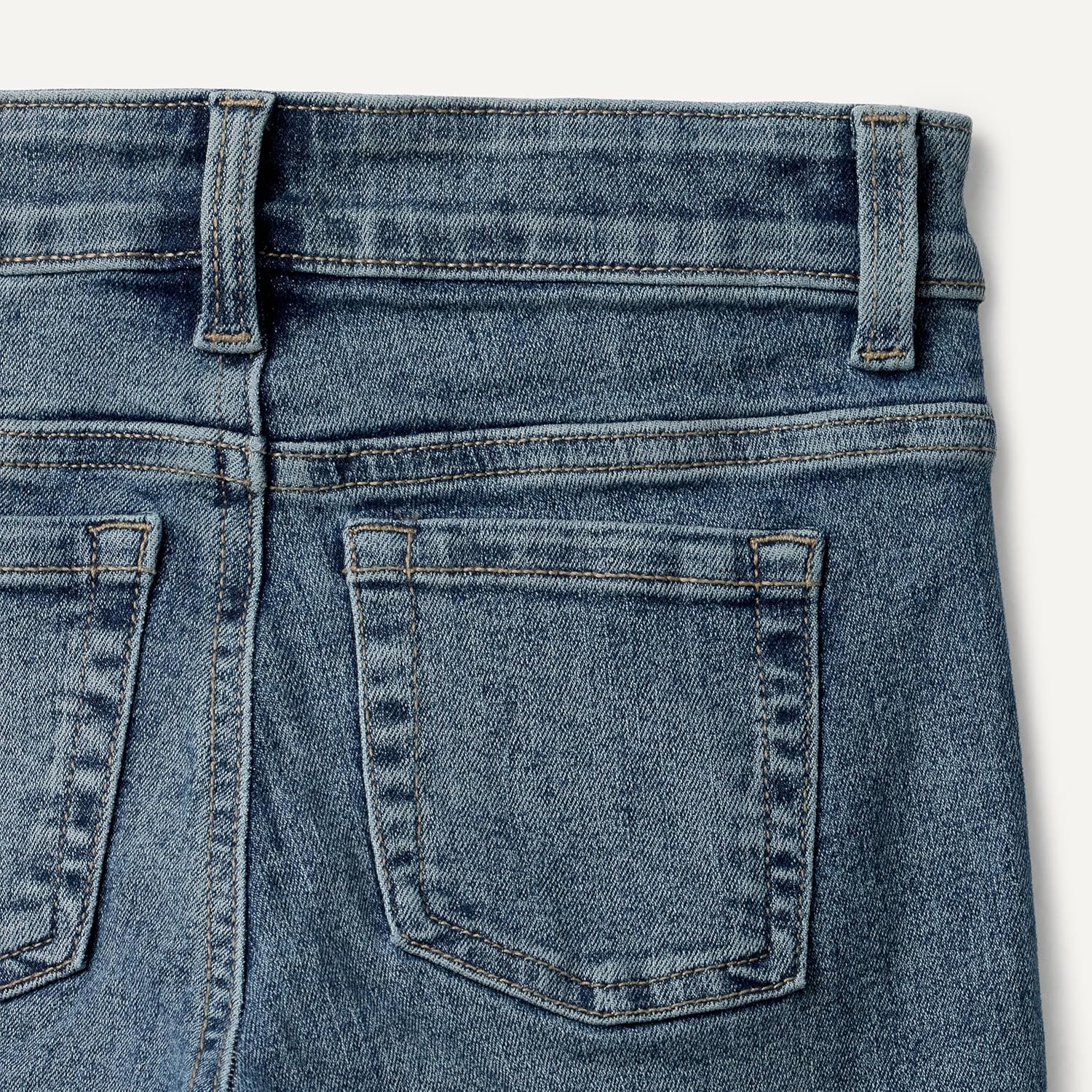 Thumbnail 4 de Amazon Essentials Mädchen schmal geschnittene Bootcut-Jeans aus Stretch