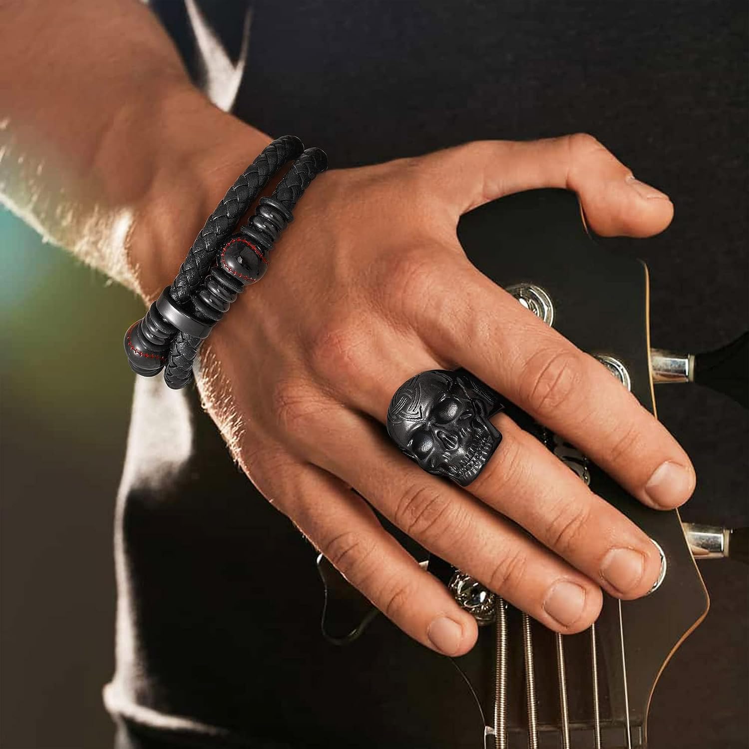 Detalle de Bestyle Lederarmband für Männer mit Edelstahl & Magnetverschluss (Gold/Silber/Schwarz) – Flechtarmband