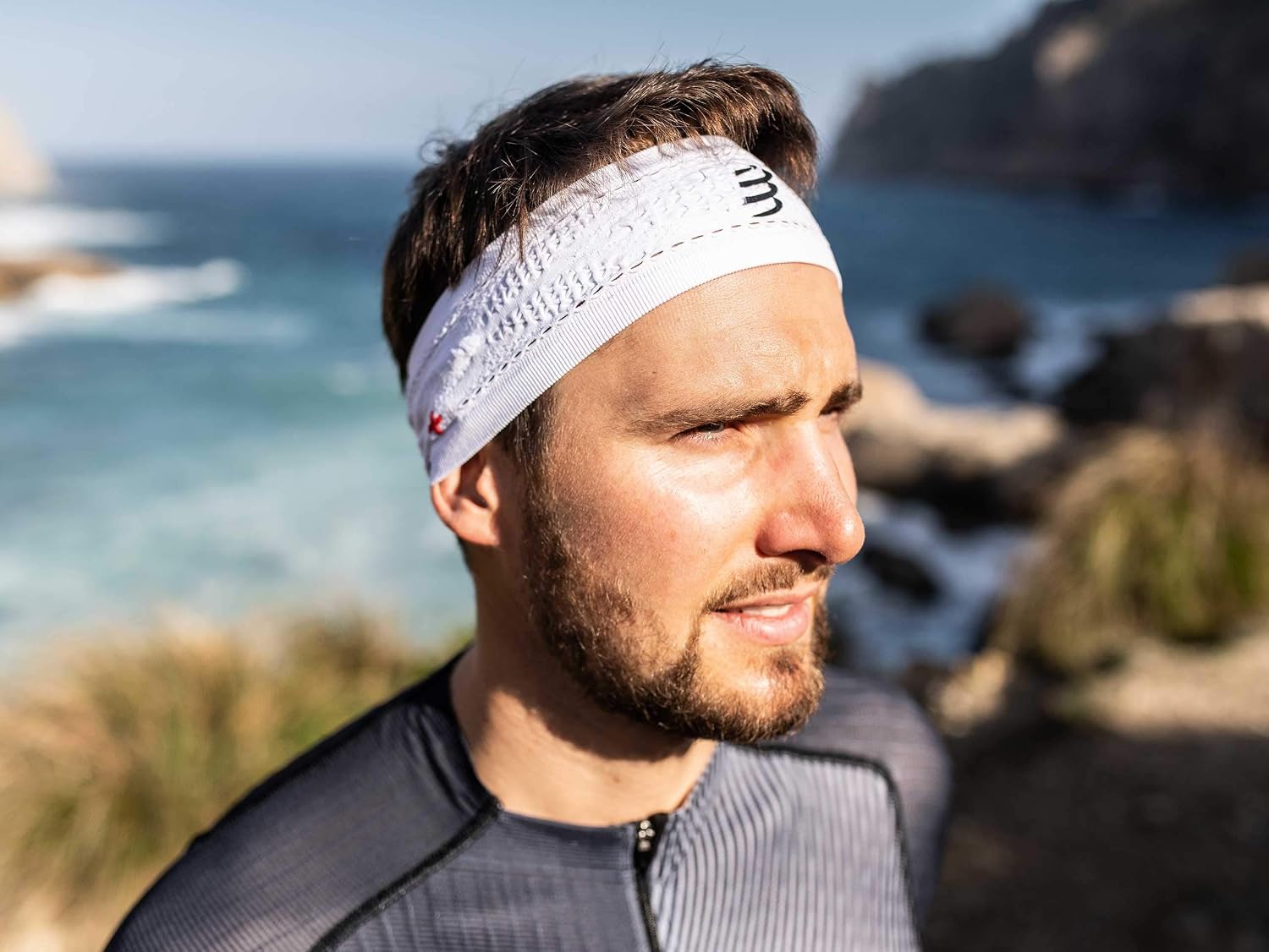 Detalle 2 de Compressport Thin Headband 15 g bandeau running