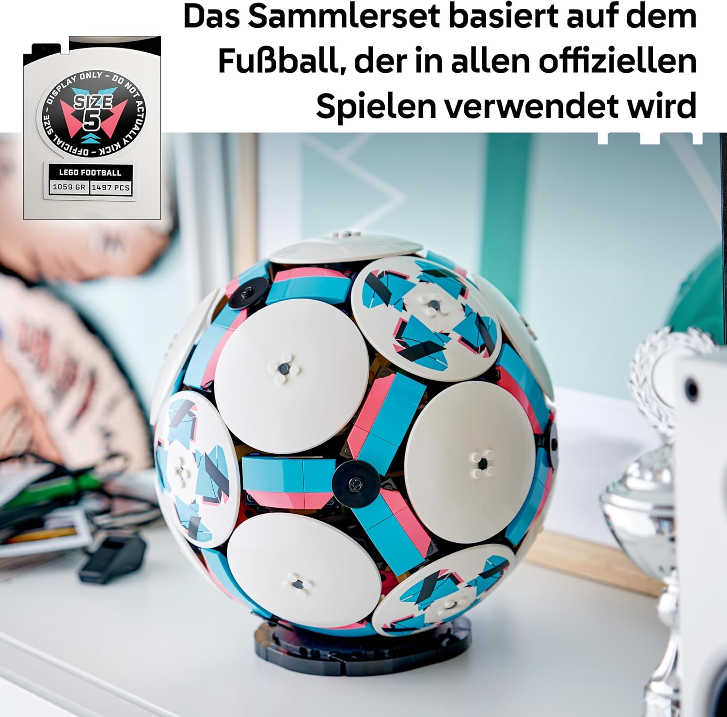 Detalle de LEGO Editions 43019 Fußball 3D-Modellbau mit Miniaturstadion und interaktiver Jubelszene